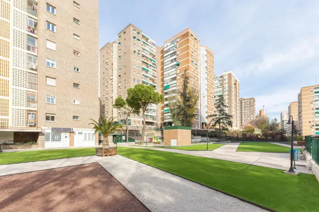 VIVIENDA ALQUILADA CON INQUILINOS SOLVENTES, NO SE PUEDE VISITAR. — 20