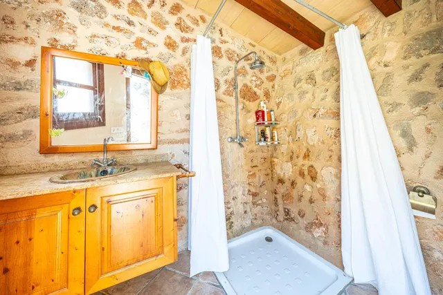 Villa de campo con piscina privada y casa de invitados . — 37