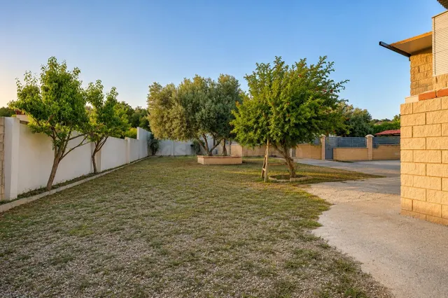 3 CASAS INDEPENDIENTES EN LA MISMA FINCA (PELIGROS) - foto 5