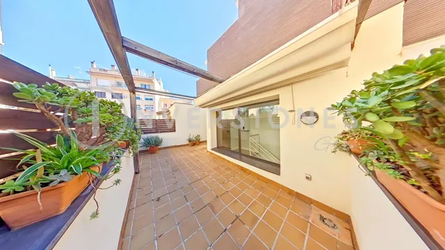 Pareado 4 habitaciones 167m² en venta - Central — 35