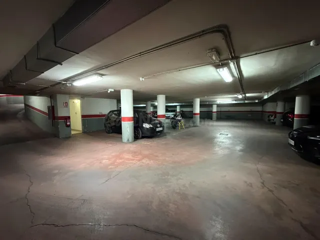 Venta plaza de garaje en el centro de Ponferrada - foto 3