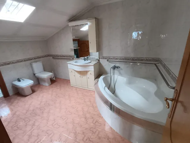 ¡INCREIBLE OPORTUNIDAD! Casa o Chalet en venta en Redondela — 30