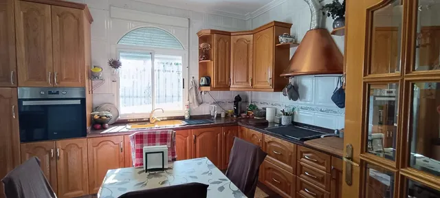 Chalet con parcela y piscina privada — 12