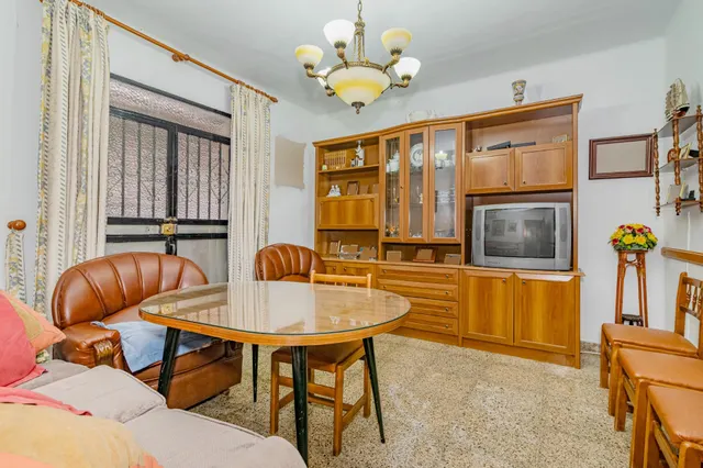 Casa unifamiliar en zona céntrica de Padul - foto 2