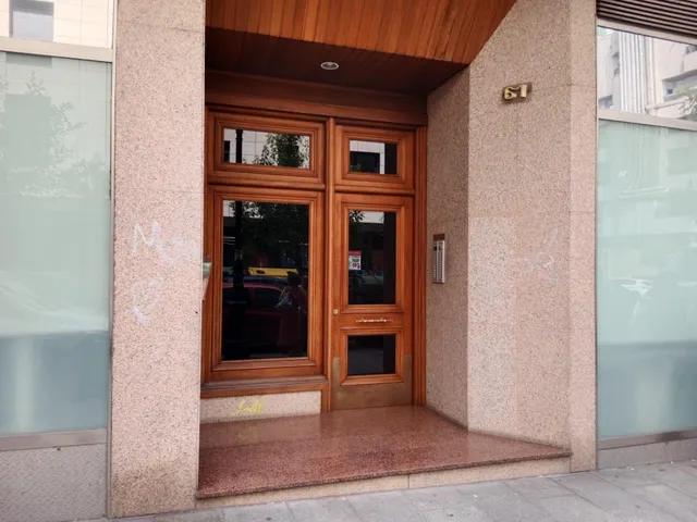 PLAZA DE GARAJE EN ZONA POVISA!!! — 2