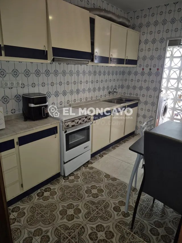 Fantástico apartamento a escasos metros de las playas de Tor - foto 2