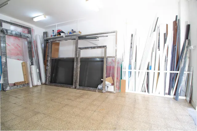 LOCAL CENTRICO 60 M2. CON VADO — 8