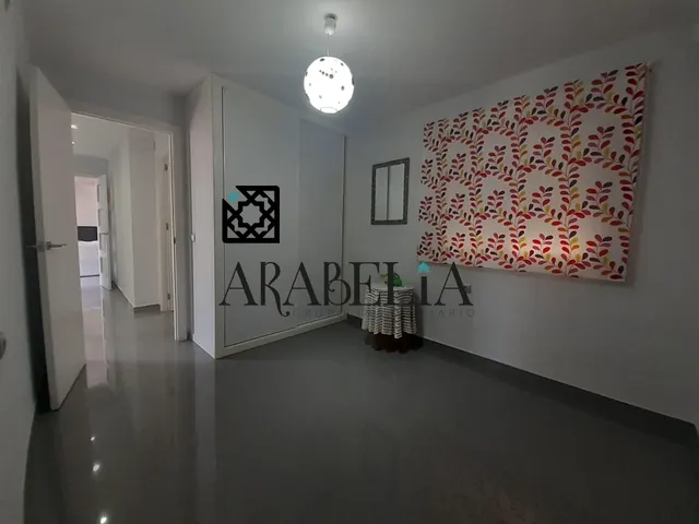 ¡Increíble Ático Reformado en zona Viñuela por €179,900! — 24