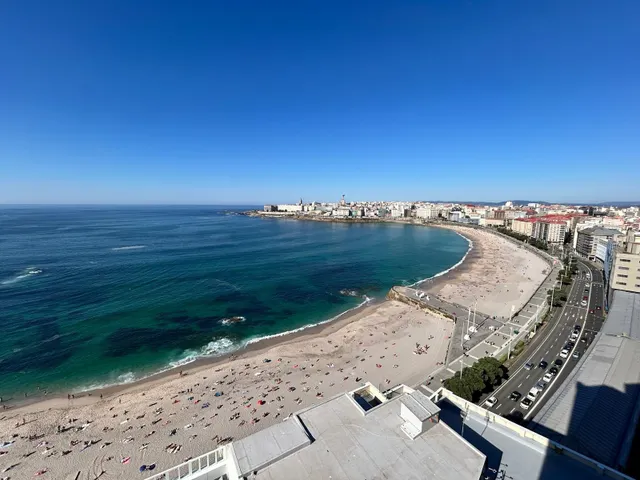 ESPECTACULAR VIVIENDA CON VISTAS AL MAR y PUERTO CON DOS PLAZAS DE GARAJE — 18