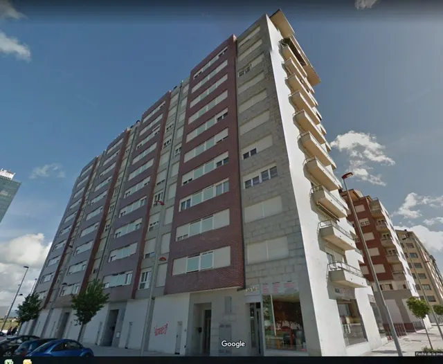 PLAZAS DE PARKING EN EDIFICIO MIGUEL DE CERVANTES- LA ROSALE