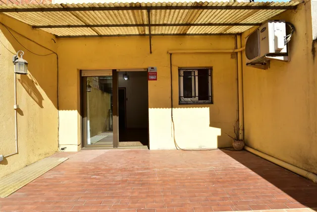 Casa con gran garaje de 154 m2 y terrazas en el centro de Sant Vicenç dels Horts — 12