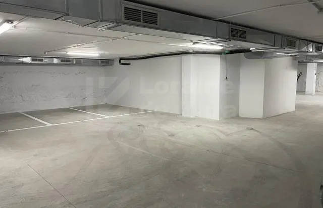 18 plazas de garaje en una sola planta en calle Salitre 45, Málaga centro. — 8