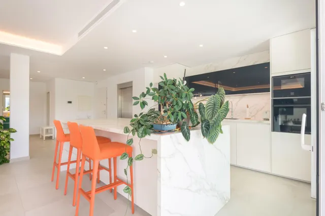 Impresionante vivienda de lujo en Benalmádena con vistas infinitas al Mediterráneo — 15
