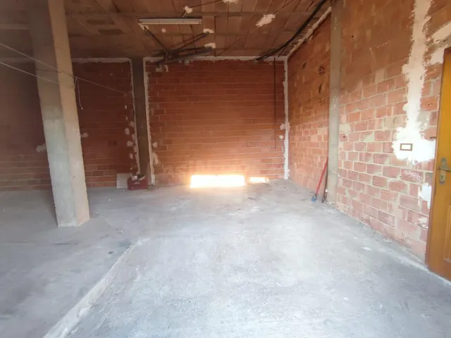 LOCAL COMERCIAL EN BETXI - foto 3