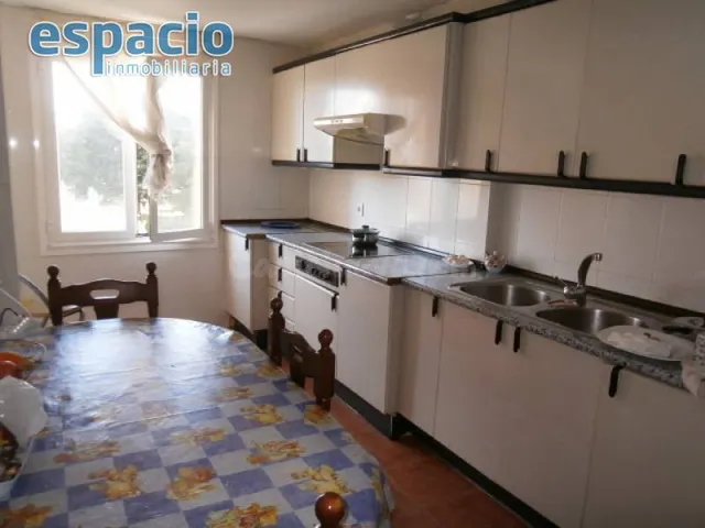 EN EL CENTRO DE PONFERRADA PISO EN VENTA