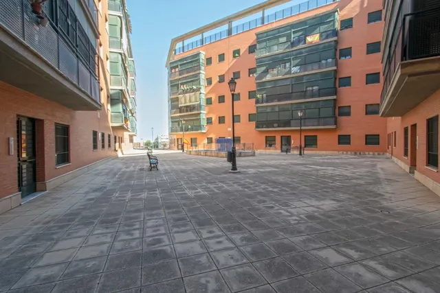 Estupendo piso en Camas con terraza, plaza de garaje y trastero!!!! — 28