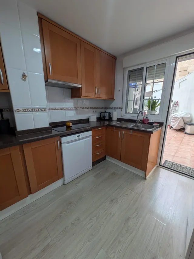 AMPLIO PISO DE 3 DORMITORIOS CON PATIO DE 55 M2 EN EL CENTRO DE SANTOMERA — 21