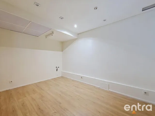 Oficina en venta en Avenida de Maisonnave — 7