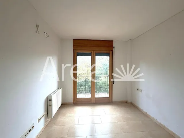 Precioso dúplex con terraza en Sant Iscle — 8