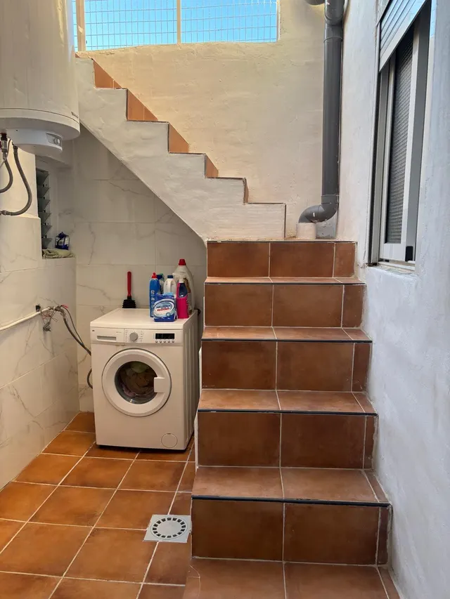 Amplia y Reformada Planta Baja en Carrús Este, Elche por solo 129,000€ — 4