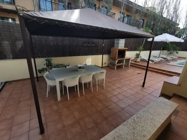 CHALET CON LICENCIA DE ALQUILER VACACIONAL — 8