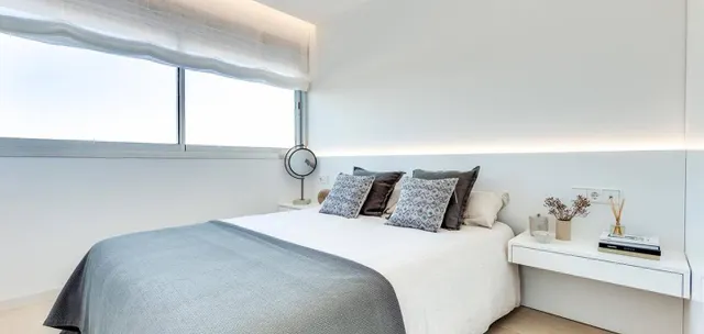FANTASTICO BUNGALOW FRENTE A LA LAGUNA ROSA EN TORREVIEJA A ESTRENAR — 16