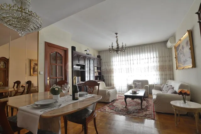 PISO SEÑORIAL DE 120M2 EN LA ZONA DE GAZTAMBIDE - foto 2