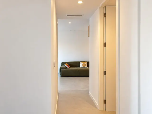Obra nueva · 2 dormitorios · a 6 minutos de la playa · cabanyal — 16