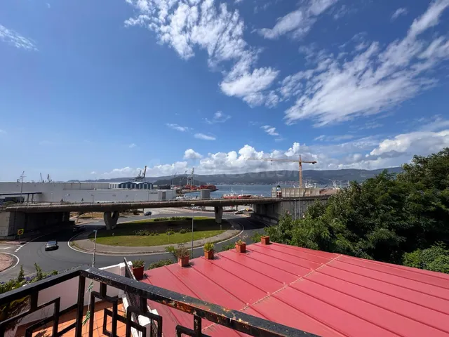 CASA CON VISTAS AL MAR ENTRE MARÍN Y PONTEVEDRA — 43
