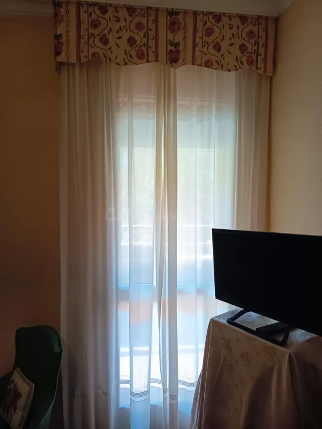 Amplio piso de un dormitorio con terraza en Plaza del Caball - foto 4