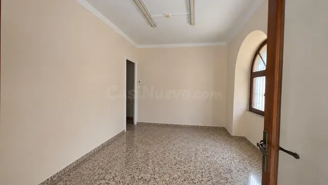 Casa de pueblo con gran potencial en el corazón de Pego - foto 4