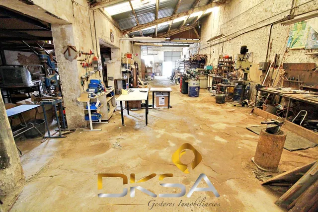 Nave de 623 m2 con oficinas, doble acceso y gran zona diáfan - foto 2