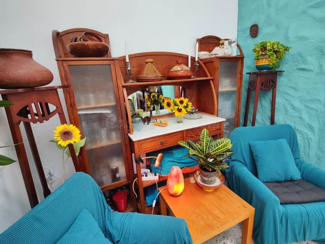 Casa terrera con amplio solarium en el pueblo de Mogán - foto 4
