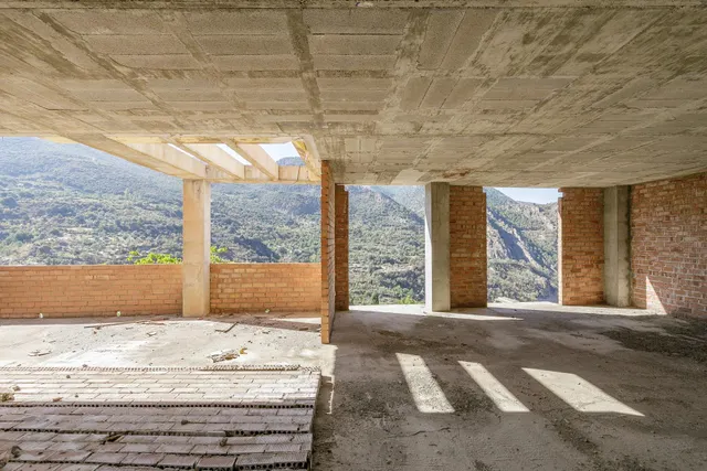 EDIFICIO en Güejar Sierra — 11