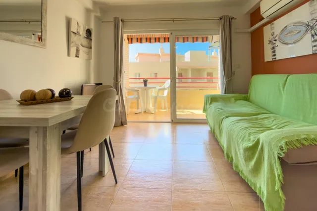 Apartamento con vistas al mar en segunda línea de playa, Cal - foto 5