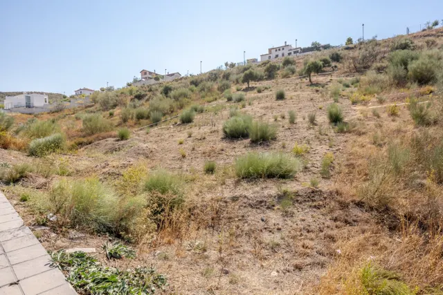 Parcela en venta en Altos de la Zubia — 12