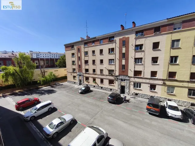 ¿PAGAR ALQUILER O INVERTIR? PISO JUNTO A LAS UNIVERSIDADES--67m2-Amplia Cocina-Salón-2hab-Baño con ducha — 12