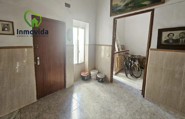 Amplia Casa en el Corazón del Casco Antiguo de Córdoba por €299,900 — 25