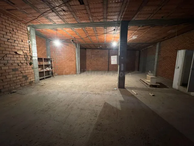 SE VENDE LOCAL COMERCIAL EN BARRIO LOS JUDIOS - foto 4