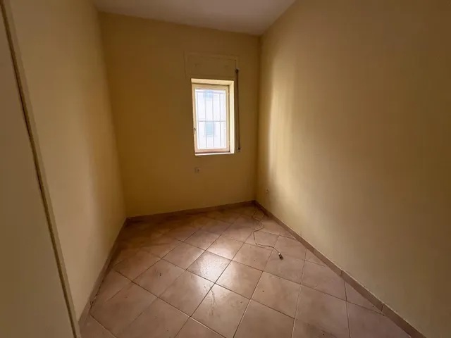 PISO DE TRES habitaciones EN ALGECIRAS VIRGEN DEL CARMEN. EN PERIODO DE PUJAS AL ALZA HASTA EL 08/10 — 14