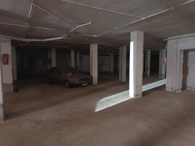 Se vende local para hacer trasteros en muy buena zona — 7