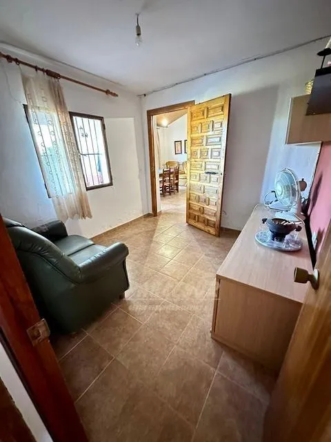ADAMUZ - FINCA AGRICOLA DE 6 Has. CON CASA. — 22