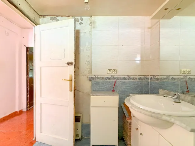 SE VENDE PISO DE TRES DORMITORIOS CON COCINA INDEPENDIENTE PARA REFORMAR - PICARRAL - ZARAGOZA — 25