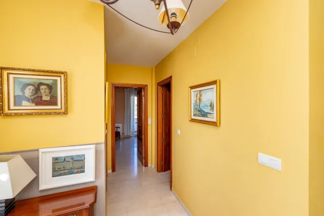 CHALET INDEPENDIENTE CON PISCINA PRIVADA, JARDÍN Y GARAJE EN MONACHIL — 37