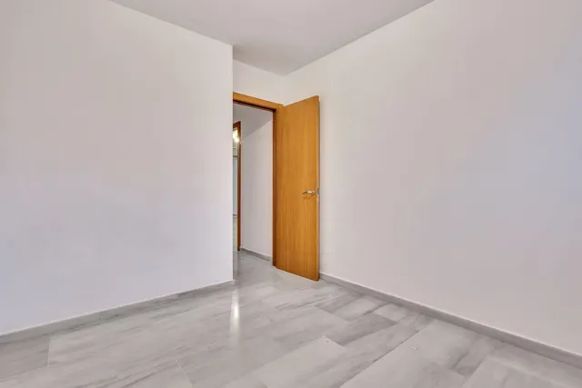 Apartamento de 2 dormitorios en Benidorm — 11