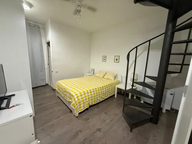 Piso de una habitación — 8