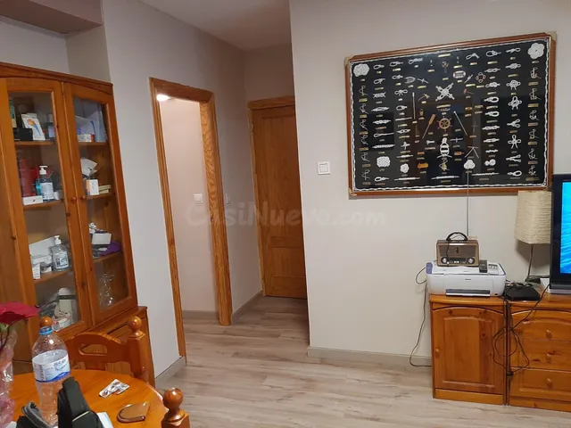 Apartamento Reformado a Pasos de la Playa de Poniente - foto 2