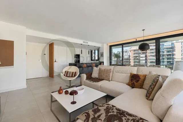 Icono arquitectónico en PAU 5: Espectacular vivienda reforma - foto 4