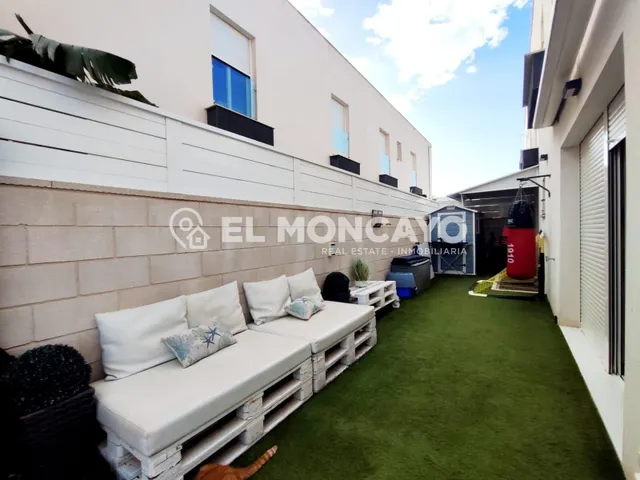 Fantástico chalet independiente con piscina privada en Gran Alacant, Alicante, Costa Blanca — 6