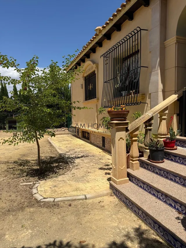 ESPECTACULAR CHALET INDEPENDIENTE CON 10.000 M2 DE PARCELA, PISCINA Y CASA DE INVITADOS — 23